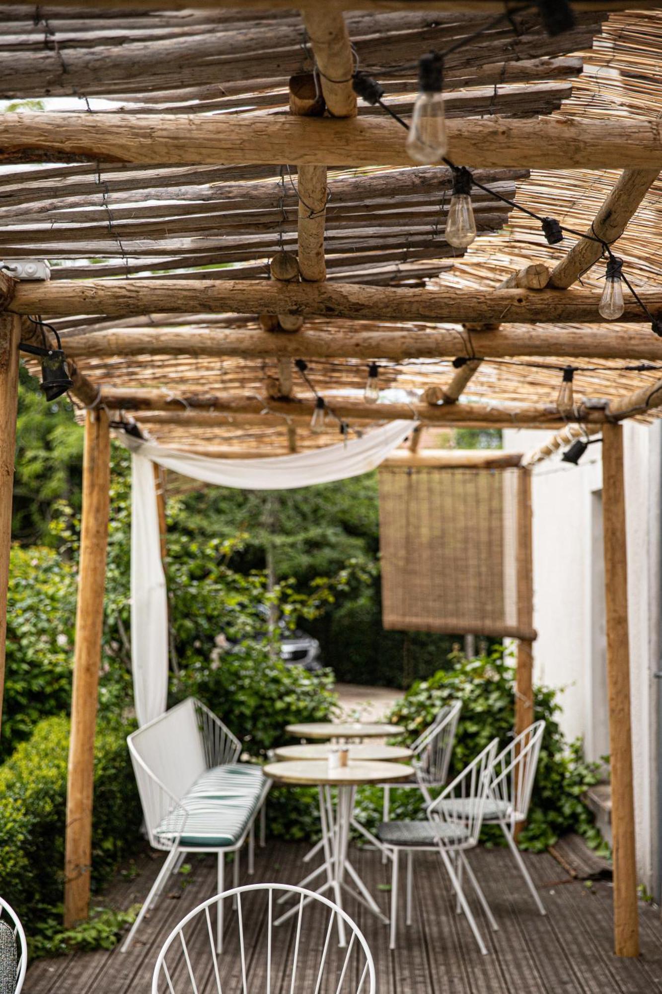 Domaine De Bellevue, The Originals Relais Hotel Neufmoutiers-en-Brie Exterior photo